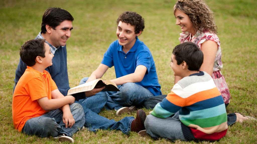 Criar a un adolescente cristiano